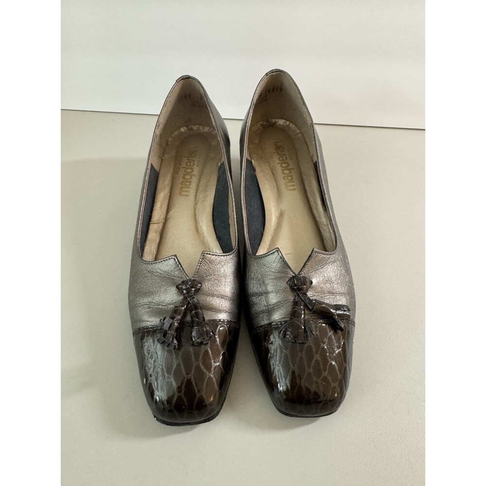 Magdesians Size 7 Women's Vintage Leather Low Heel Pumps Tasseled Silver Office